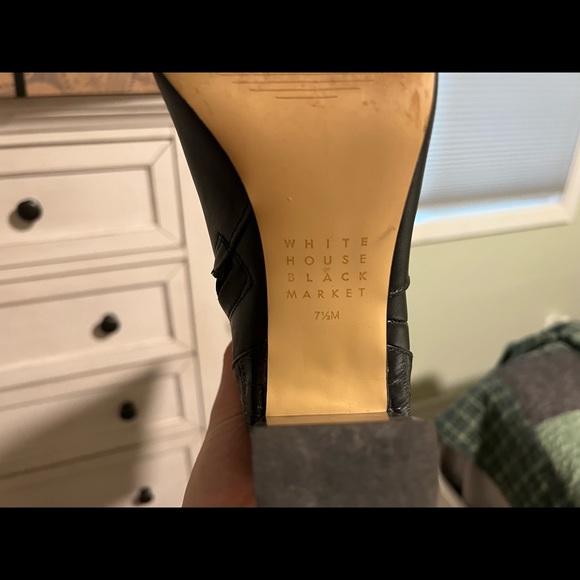 White House Black Market 7 1/2 black boots - Picture 3 of 3